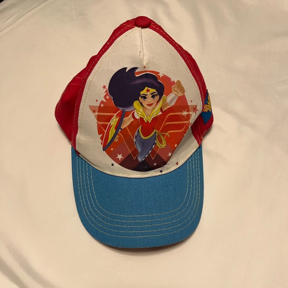 Wonder Woman girls adjustable trucker hat